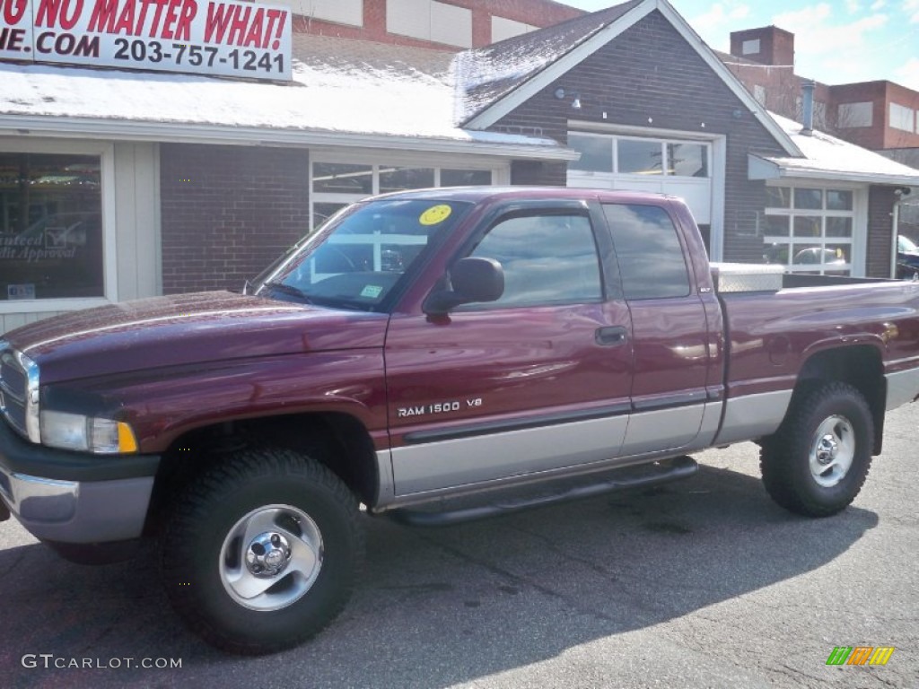 2001 Ram 1500 SLT Club Cab 4x4 - Dark Garnet Red Pearl / Tan photo #1