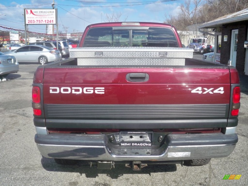 2001 Ram 1500 SLT Club Cab 4x4 - Dark Garnet Red Pearl / Tan photo #5