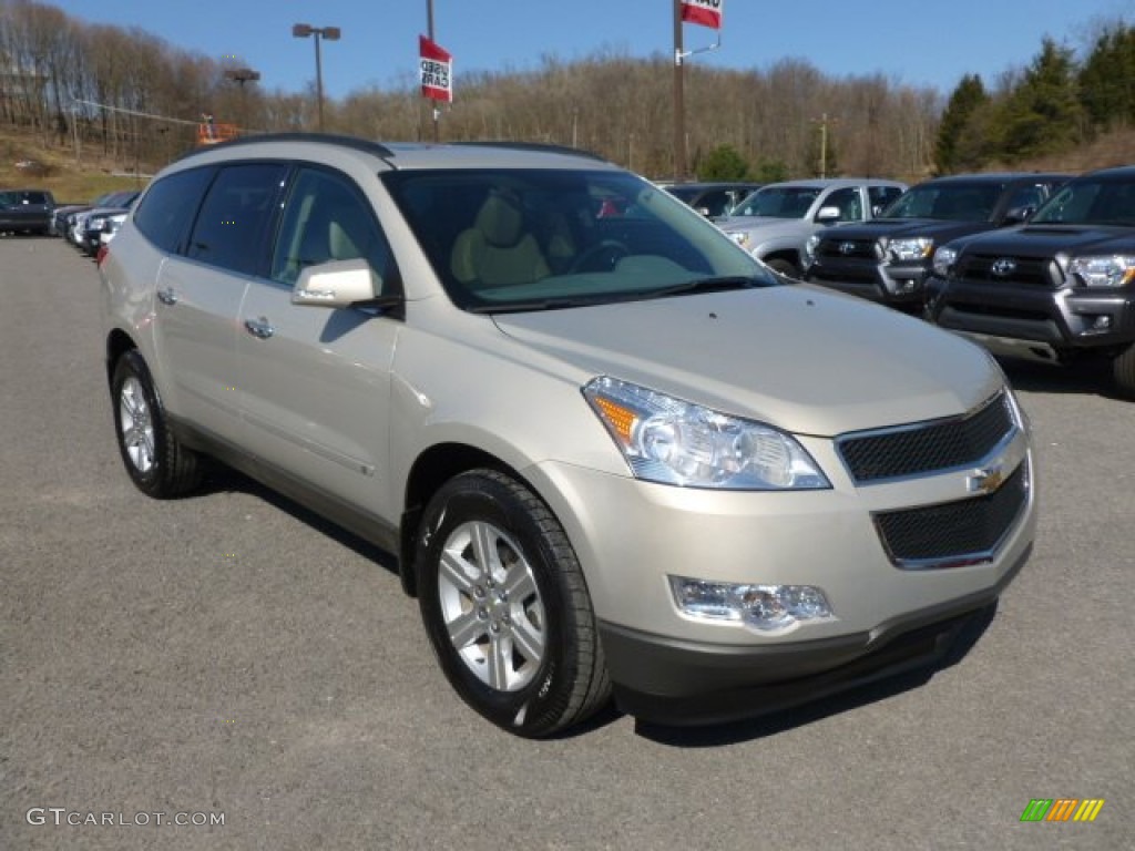 Gold Mist Metallic Chevrolet Traverse