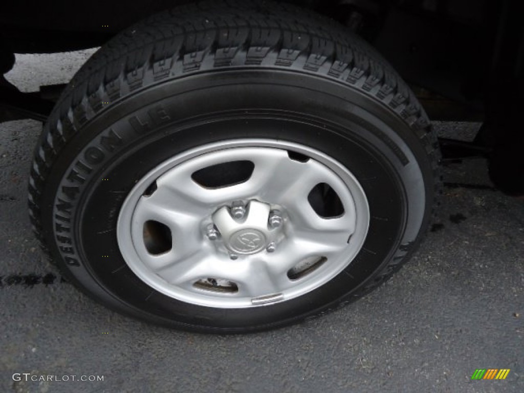 2007 Tacoma Regular Cab - Impulse Red Pearl / Graphite Gray photo #25