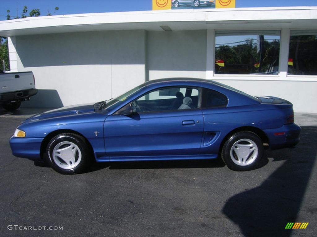 1995 Mustang V6 Coupe - Bright Blue / Gray photo #2