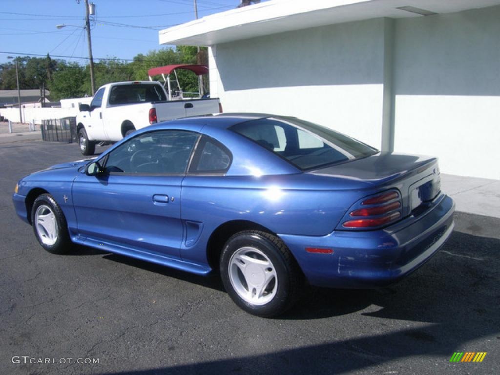 1995 Mustang V6 Coupe - Bright Blue / Gray photo #3