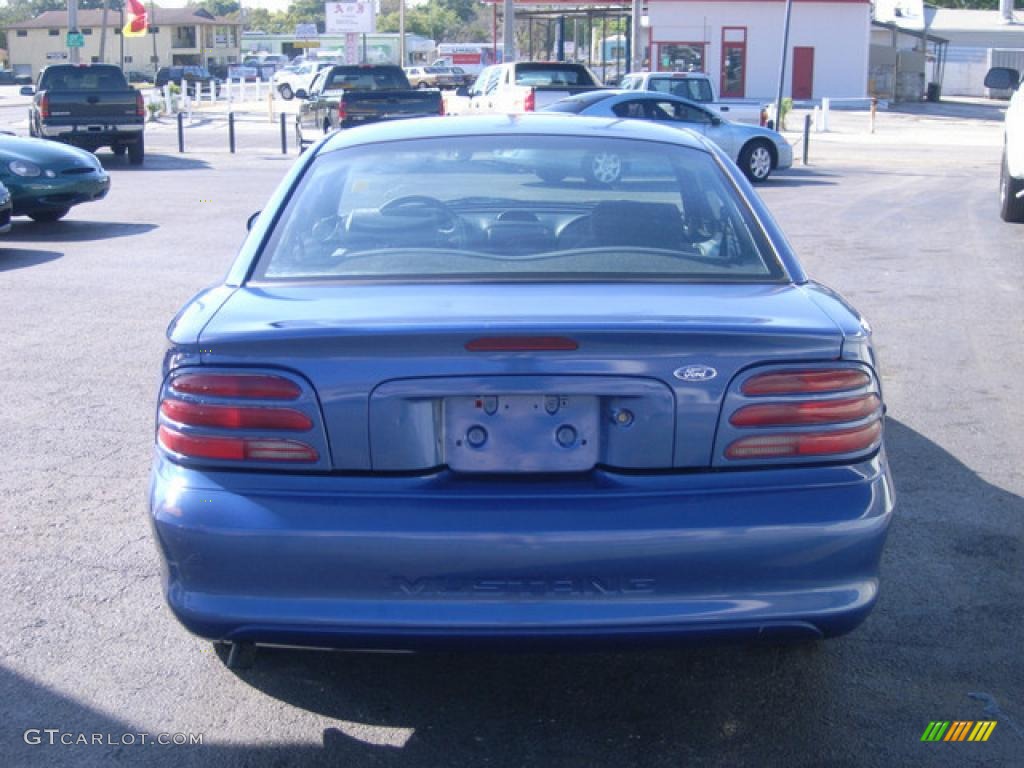1995 Mustang V6 Coupe - Bright Blue / Gray photo #4