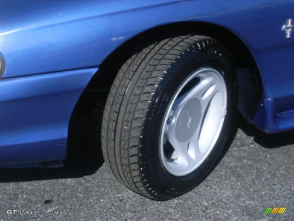 1995 Mustang V6 Coupe - Bright Blue / Gray photo #18