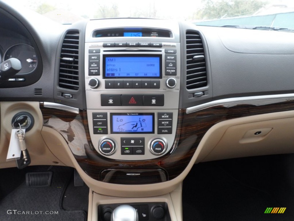 2012 Hyundai Santa Fe Limited Controls Photo #61644956
