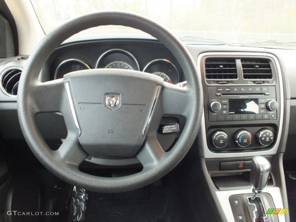 2010 Caliber SXT - Bright Silver Metallic / Dark Slate Gray photo #21