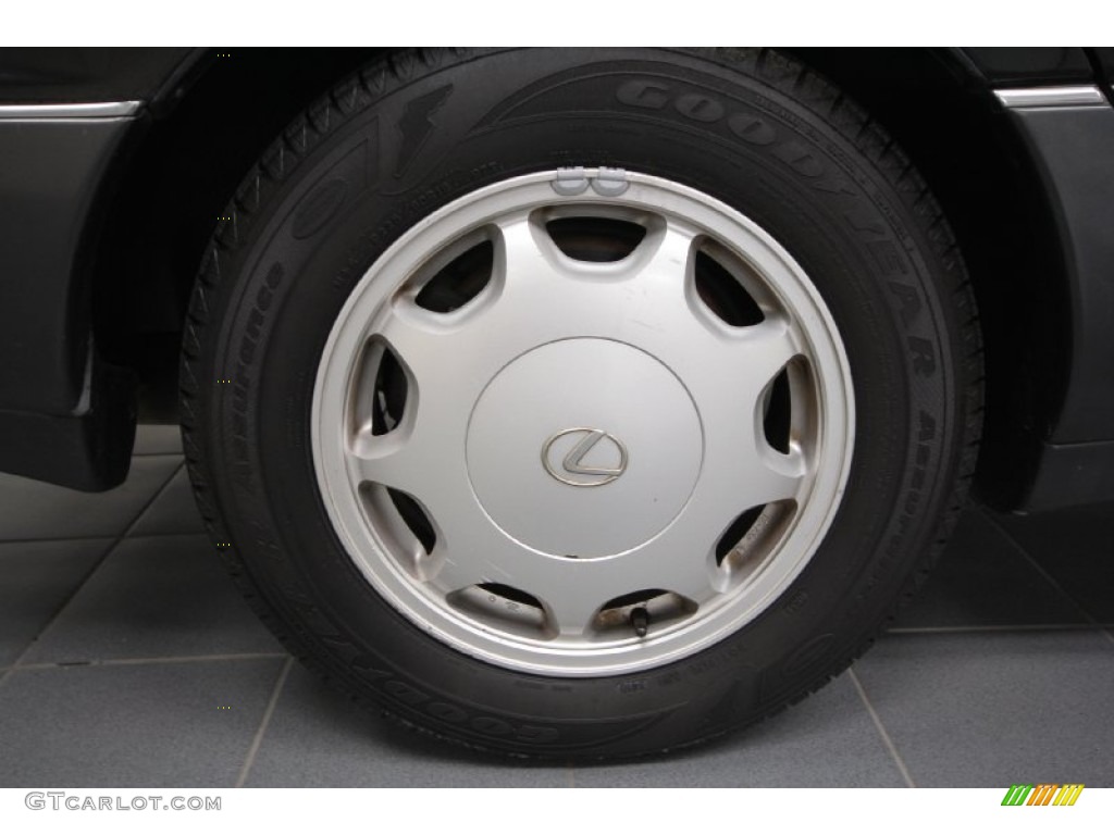 1994 Lexus LS 400 Wheel Photos