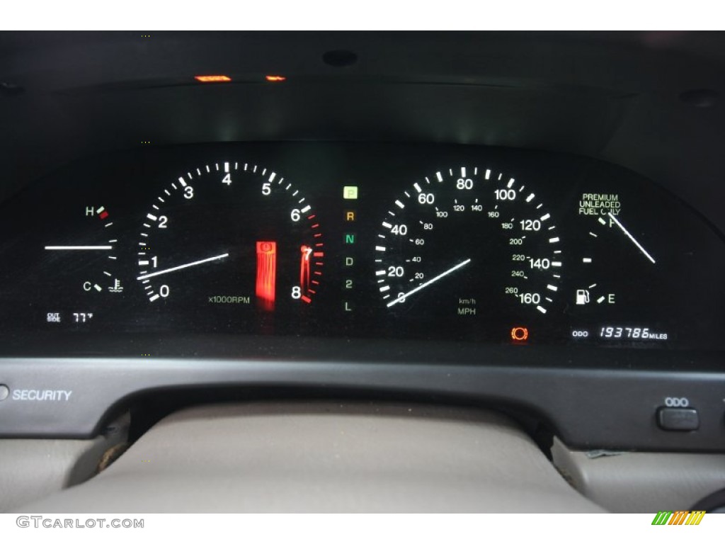 1994 Lexus LS 400 Gauges Photo #61649327