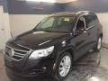 Deep Black Metallic - Tiguan SE Photo No. 1