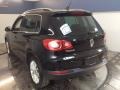 Deep Black Metallic - Tiguan SE Photo No. 6