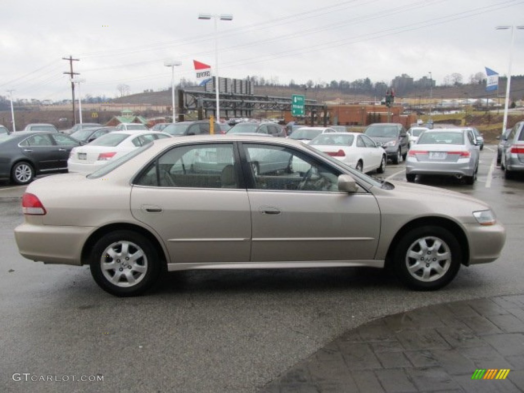 Naples Gold Metallic 2001 Honda Accord EX-L Sedan Exterior Photo #61654247