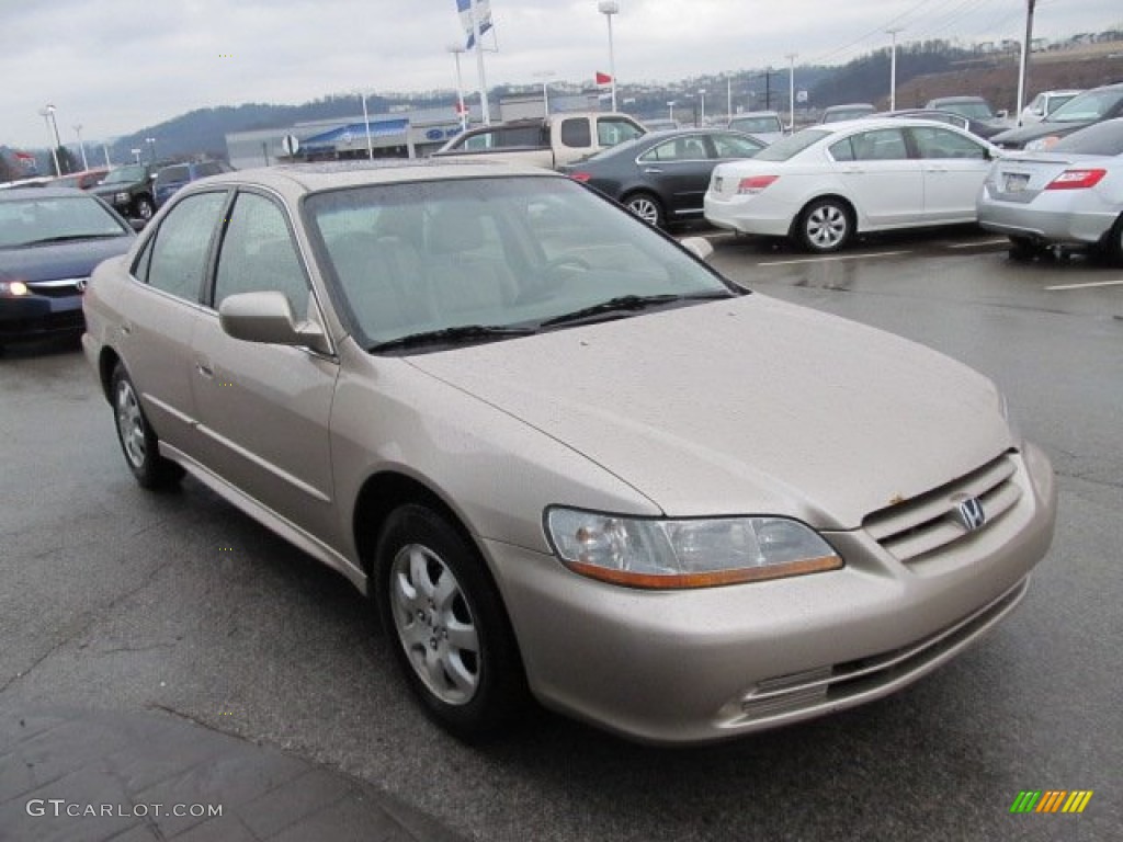 Naples Gold Metallic 2001 Honda Accord EX-L Sedan Exterior Photo #61654258