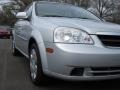 2006 Titanuim Silver Metallic Suzuki Forenza Sedan  photo #9