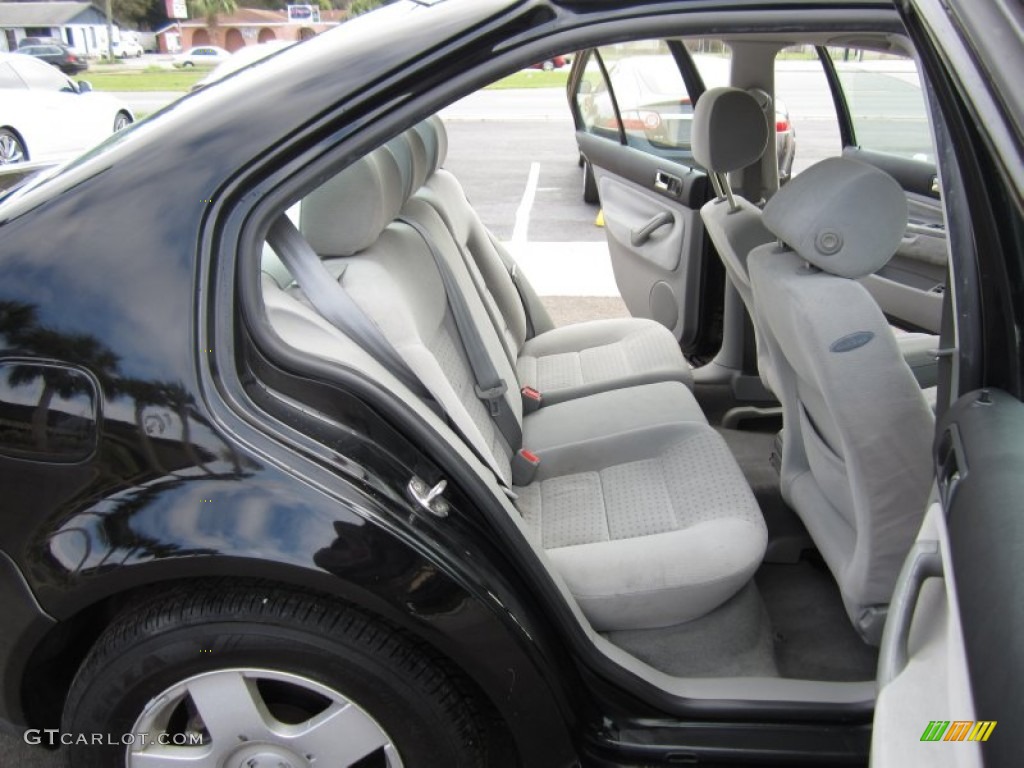 2000 Volkswagen Jetta GLS 1.8T Sedan Rear Seat Photos