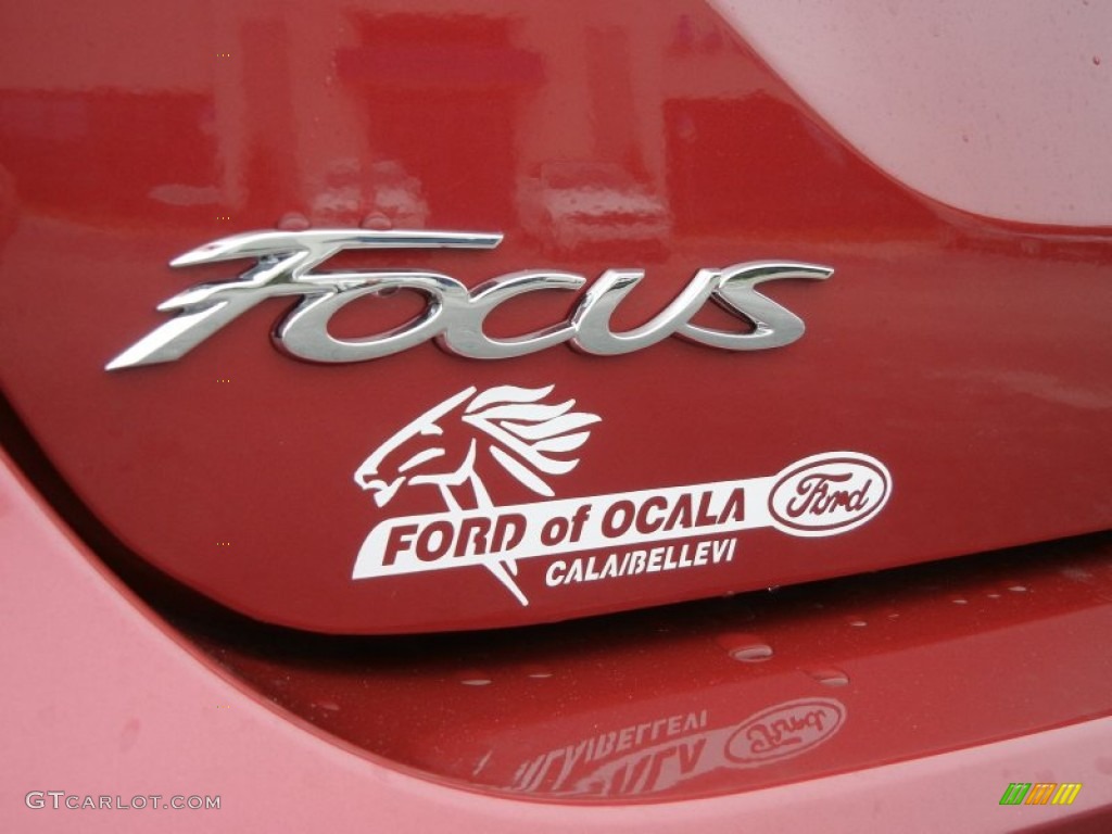 2012 Focus SE Sport Sedan - Red Candy Metallic / Charcoal Black photo #4