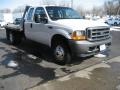 2001 Oxford White Ford F350 Super Duty XL SuperCab 4x4 Chassis  photo #4
