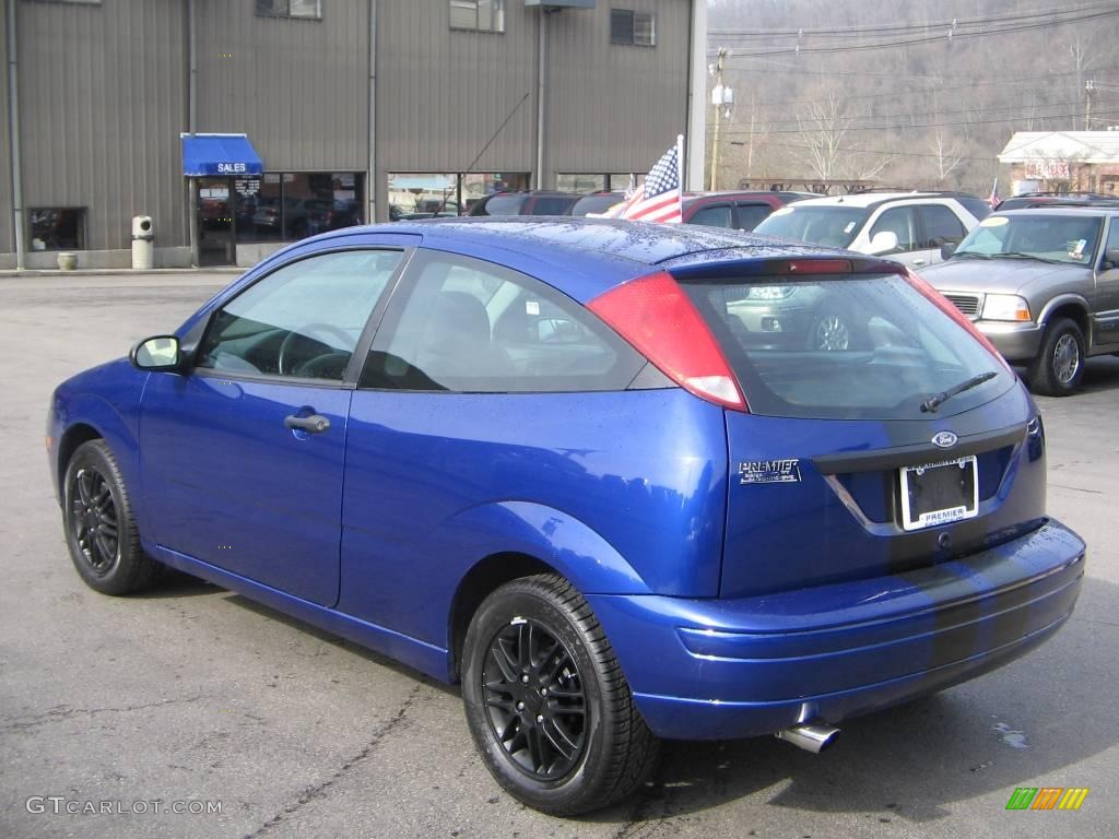 2005 Focus ZX3 S Coupe - Sonic Blue Metallic / Charcoal/Charcoal photo #4