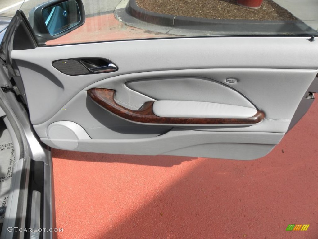 2006 BMW 3 Series 325i Convertible Grey Door Panel Photo #61661631