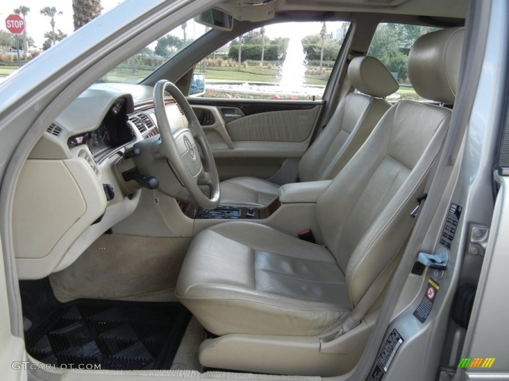 Parchment Interior 1998 Mercedes-Benz E 320 Sedan Photo #61669595