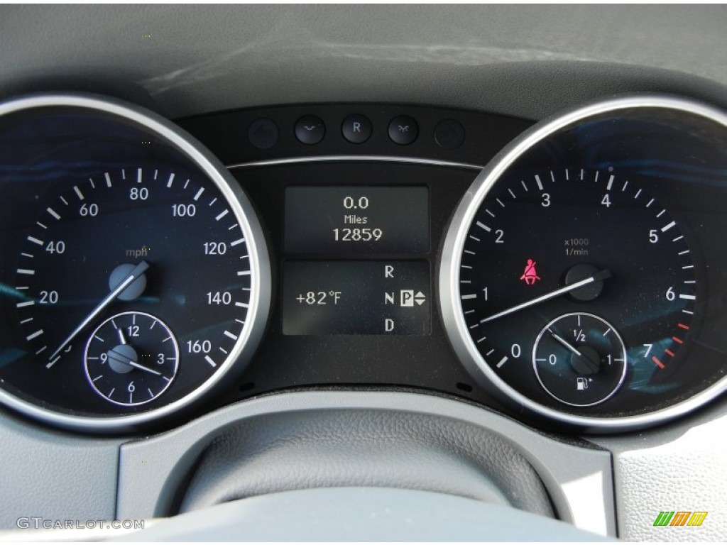 2010 Mercedes-Benz ML 350 Gauges Photo #61669963