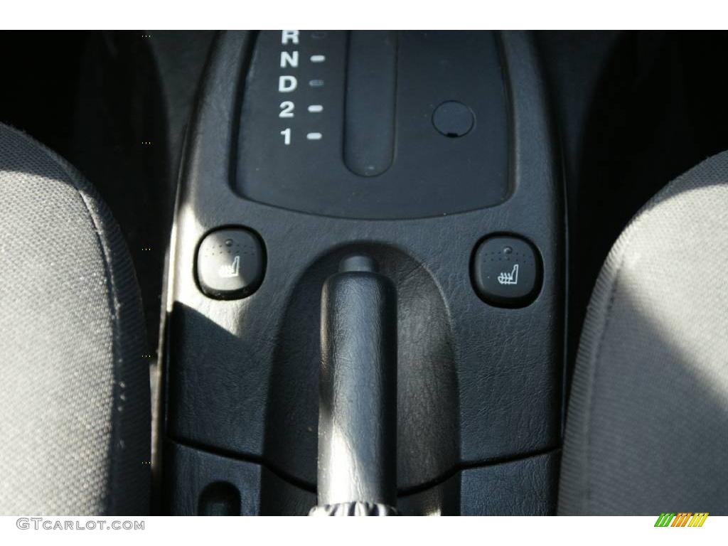 2007 Focus ZX5 SES Hatchback - Dark Toreador Red Metallic / Charcoal/Light Flint photo #14