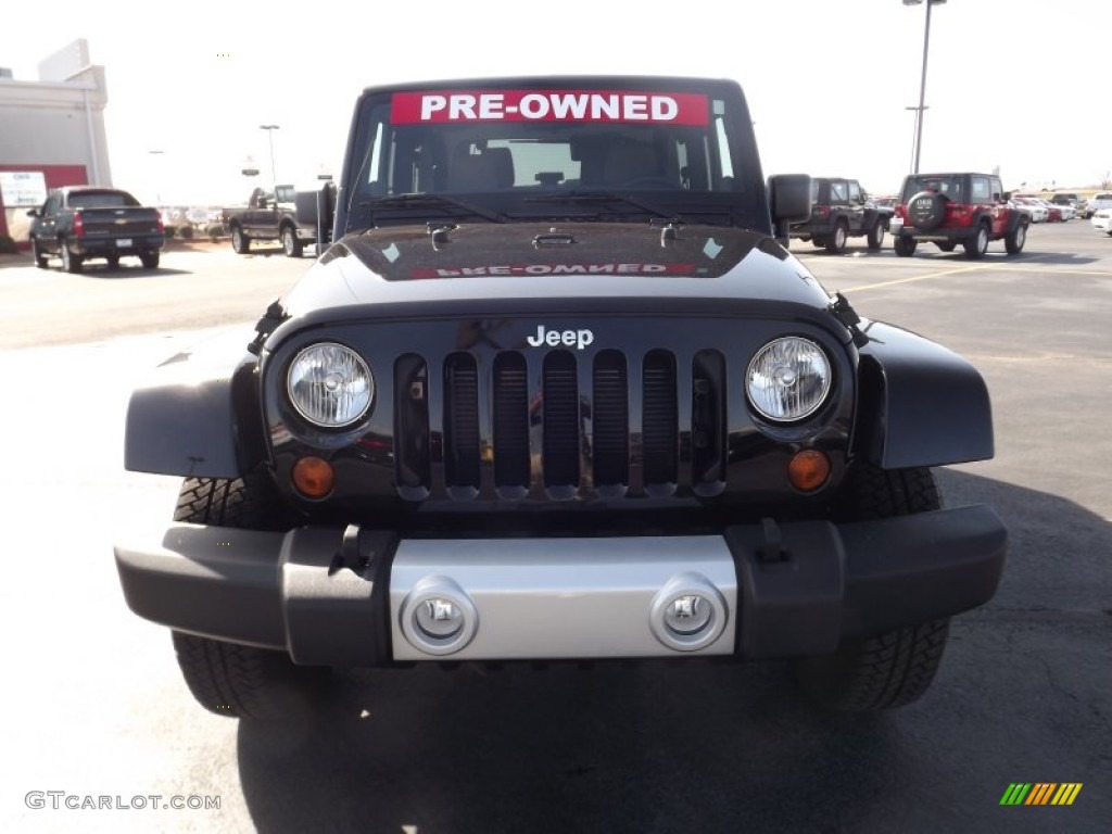 2012 Wrangler Sahara 4x4 - Black / Black/Dark Saddle photo #2