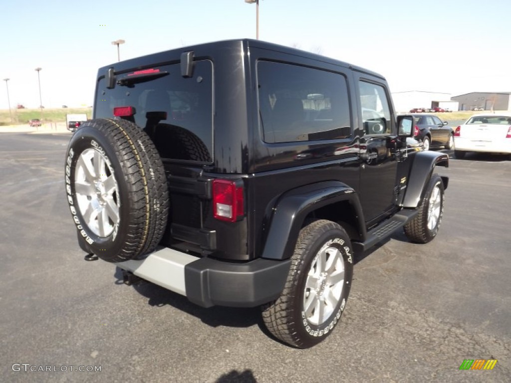 2012 Wrangler Sahara 4x4 - Black / Black/Dark Saddle photo #5