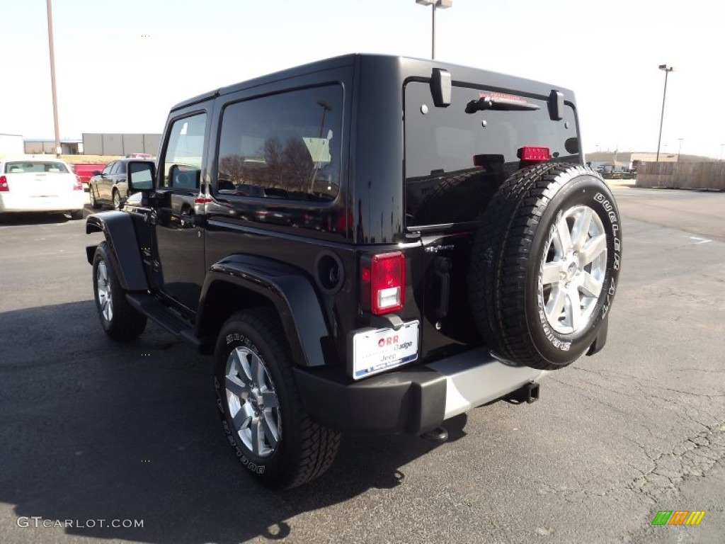 2012 Wrangler Sahara 4x4 - Black / Black/Dark Saddle photo #7