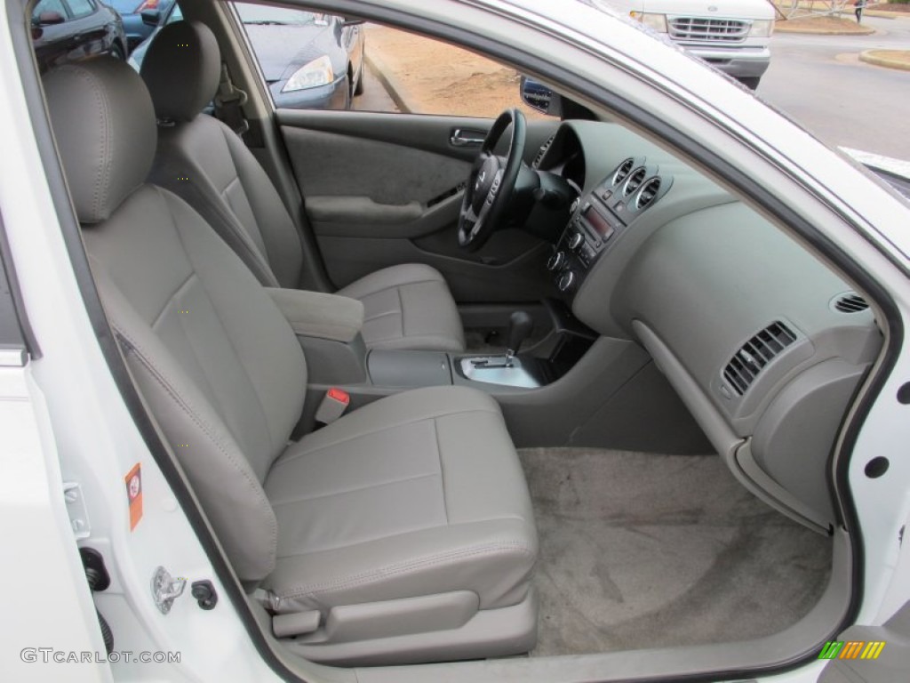 Blond Interior 2007 Nissan Altima 2.5 S Photo #61671913