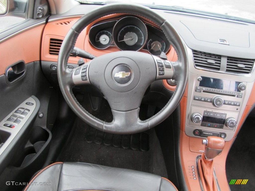 2008 Chevrolet Malibu LTZ Sedan Ebony/Brick Red Steering Wheel Photo #61672760