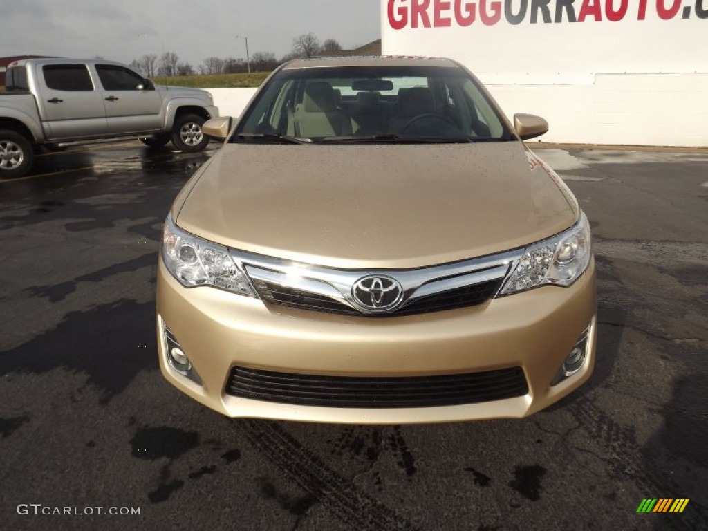 2012 Camry XLE - Sandy Beach Metallic / Ivory photo #2