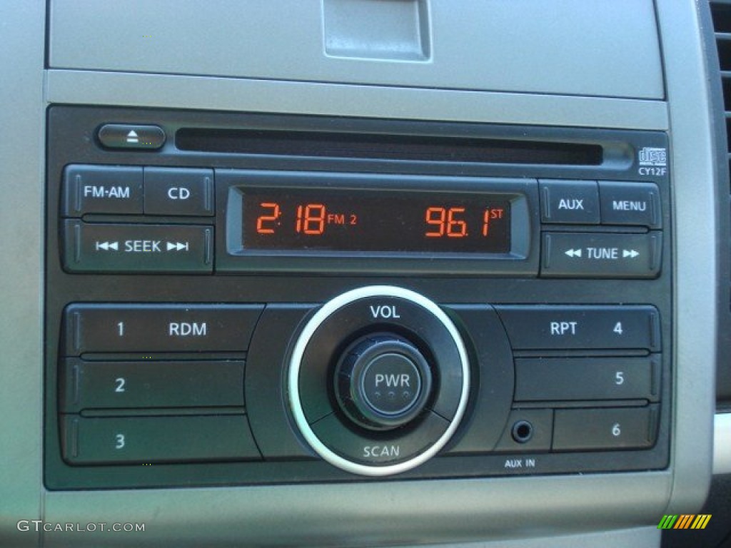 2010 Nissan Sentra 2.0 SL Audio System Photo #61673379