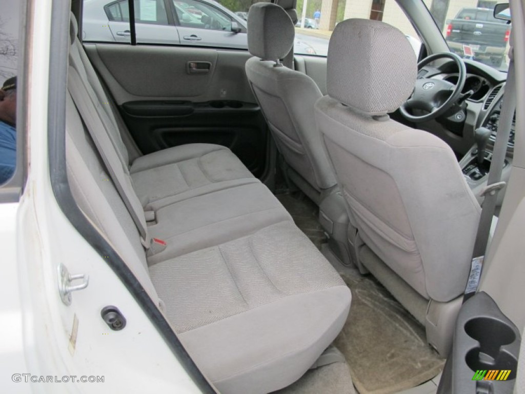 2003 Toyota Highlander I4 Rear Seat Photo #61673551
