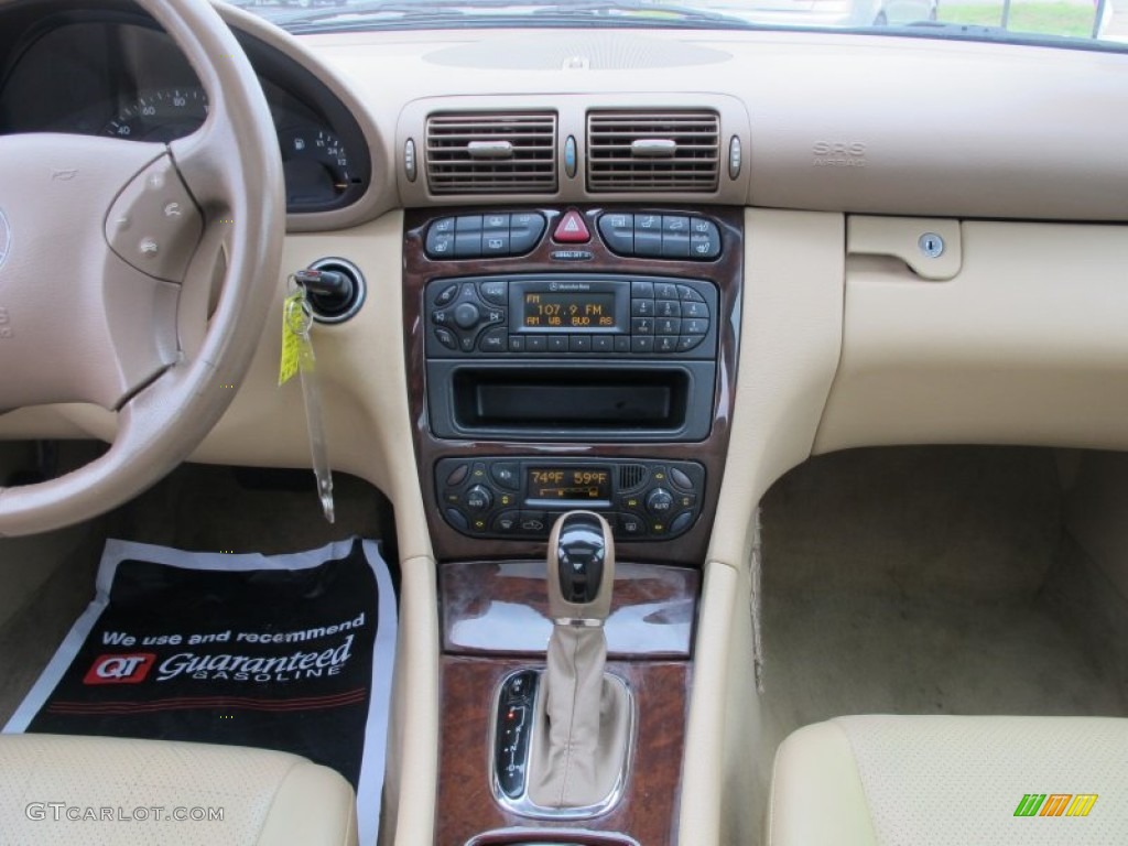 2001 Mercedes-Benz C 320 Sedan Controls Photo #61674875