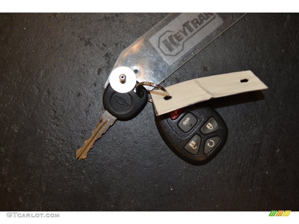 2011 Chevrolet Impala LT Keys Photo #61676425