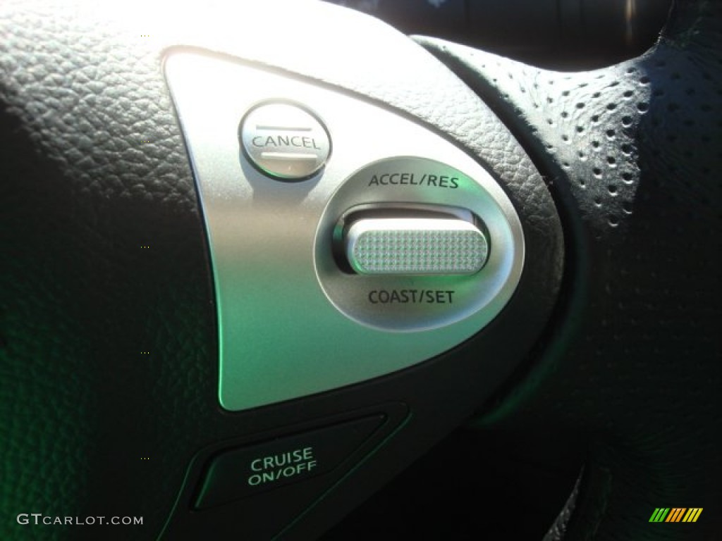 2011 FX 35 AWD - Liquid Platinum / Graphite photo #26