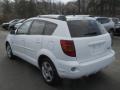 2005 Frosty White Pontiac Vibe   photo #11