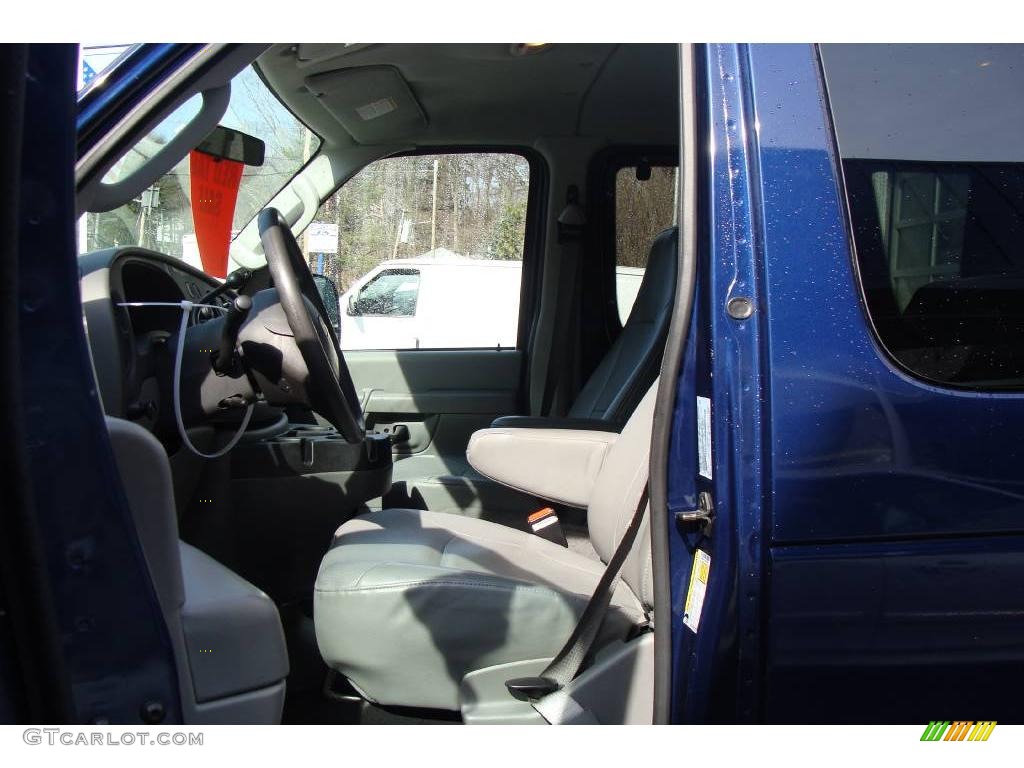 2007 E Series Van E350 Super Duty XL Passenger - Dark Blue Pearl Metallic / Medium Flint Grey photo #10