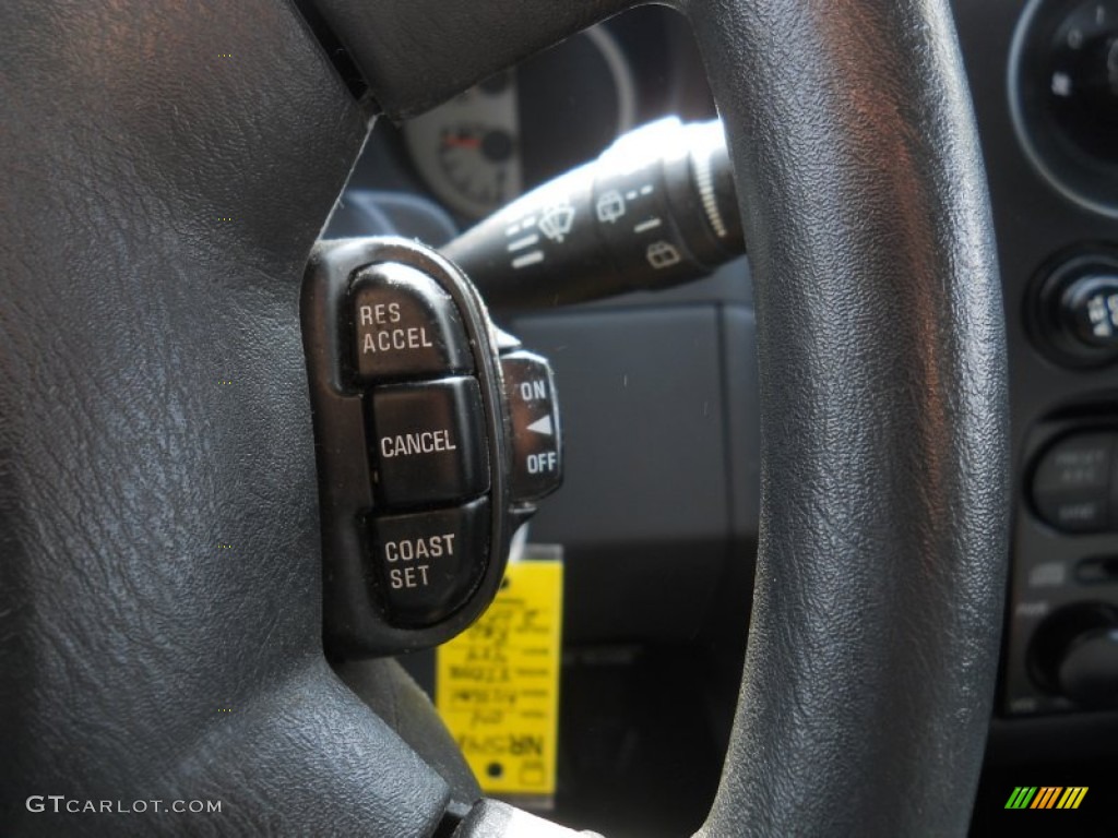 2004 Xterra SE 4x4 - Thermal Red Metallic / Charcoal photo #9