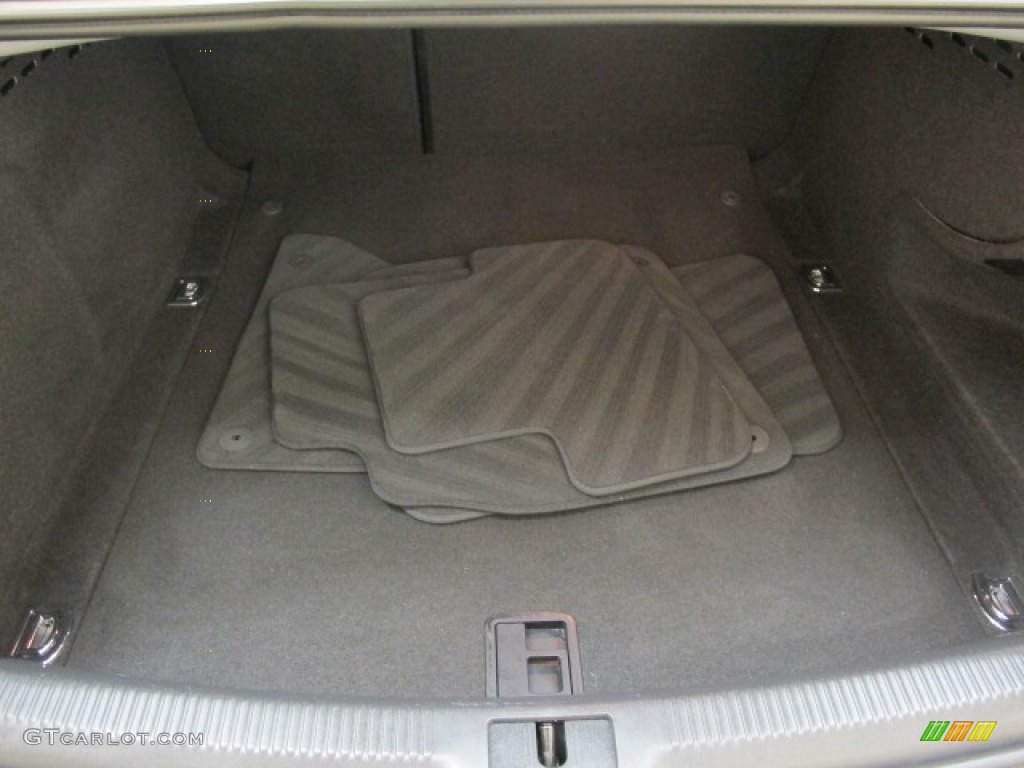 2009 A4 2.0T Premium quattro Sedan - Ice Silver Metallic / Black photo #10