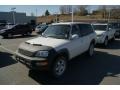Natural White - RAV4 4WD Photo No. 4
