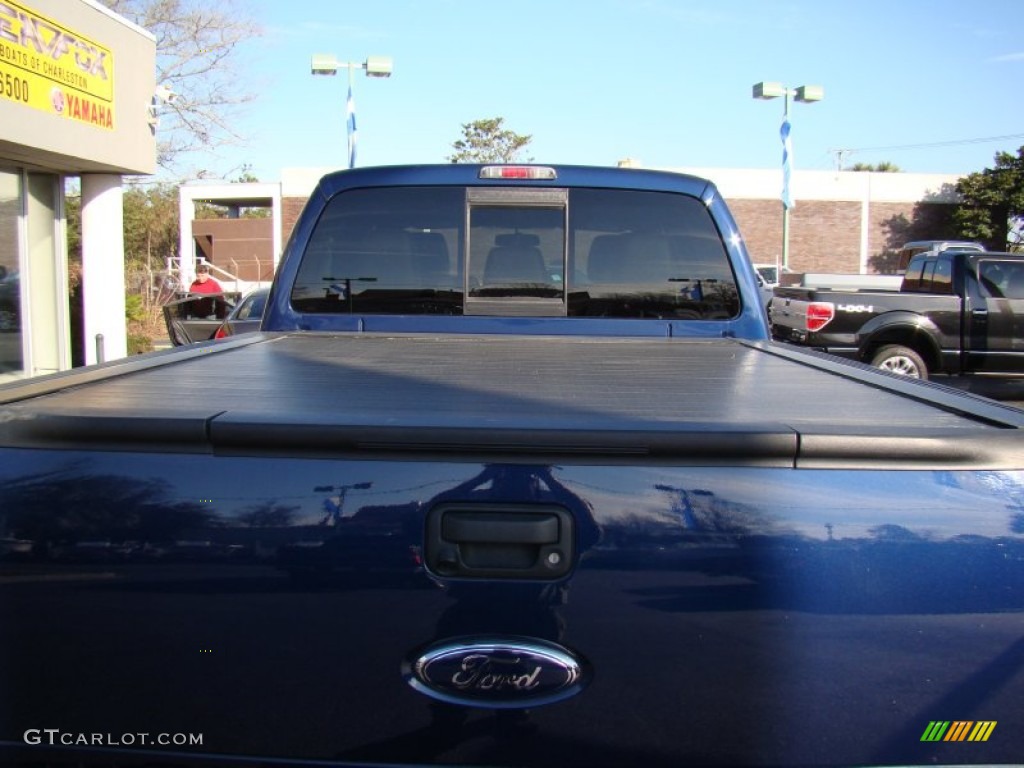 2011 F250 Super Duty Lariat Crew Cab 4x4 - Dark Blue Pearl Metallic / Black Two Tone Leather photo #31