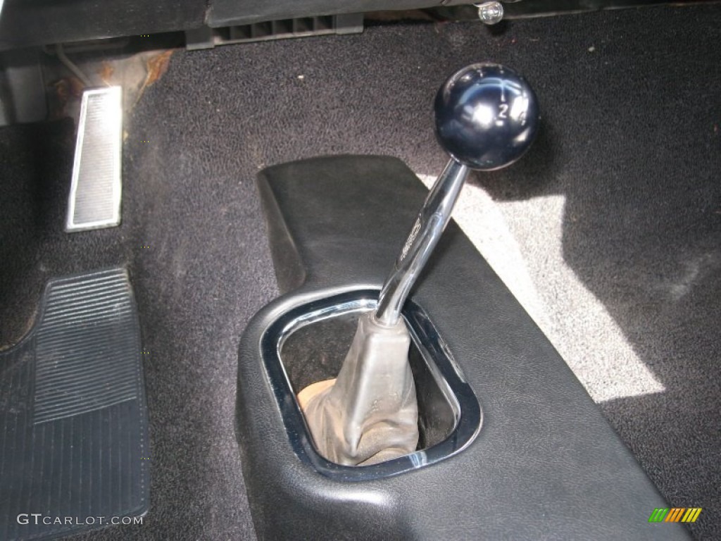 1969 Pontiac GTO Hardtop Transmission Photos