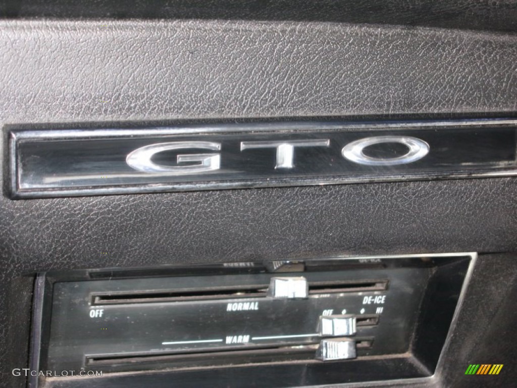 1969 Pontiac GTO Hardtop Marks and Logos Photo #61681282