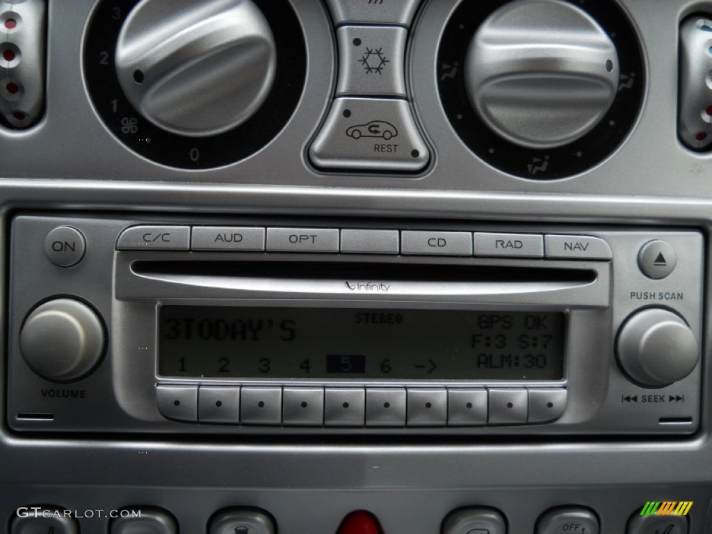 2006 Chrysler Crossfire Limited Coupe Audio System Photos