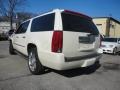 White Diamond - Escalade ESV AWD Photo No. 12