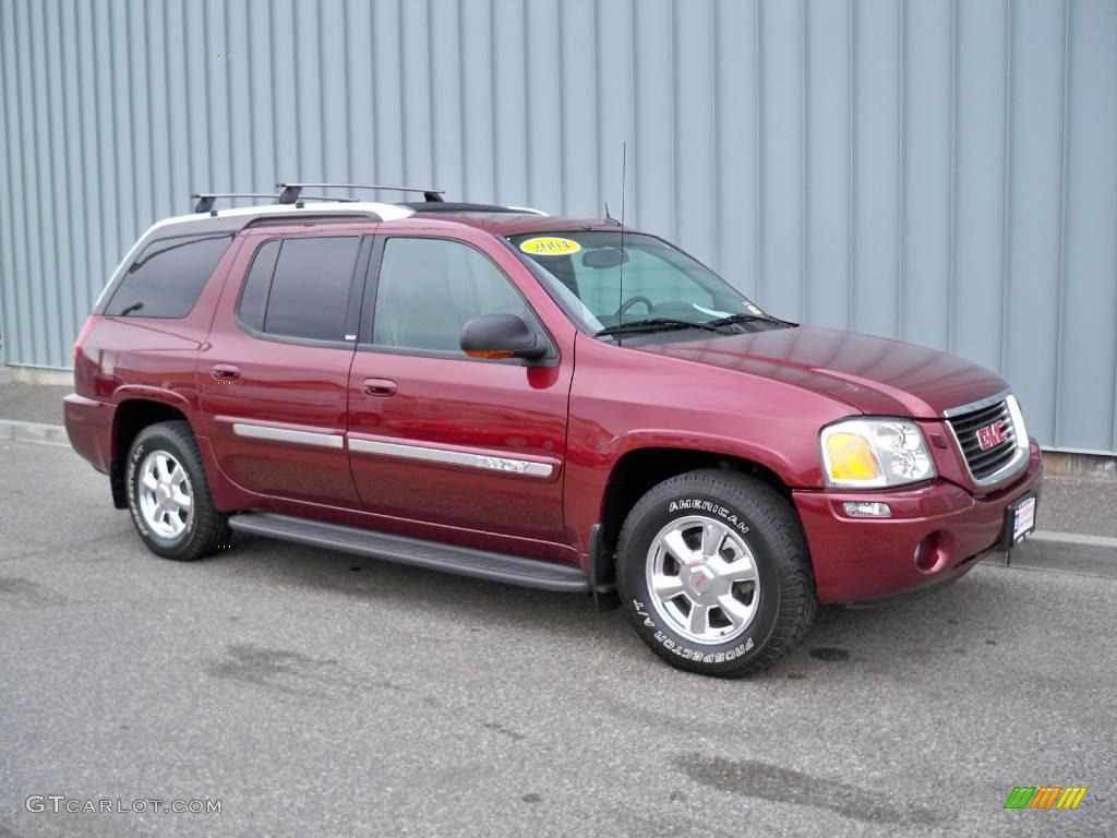 2004 Envoy XUV SLE 4x4 - Monterey Maroon Metallic / Dark Pewter photo #1