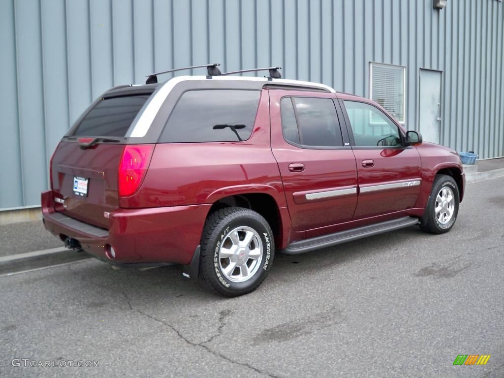 2004 Envoy XUV SLE 4x4 - Monterey Maroon Metallic / Dark Pewter photo #3