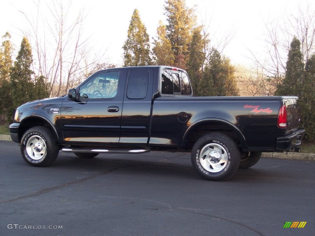 2000 F150 XLT Extended Cab 4x4 - Black / Medium Graphite photo #10