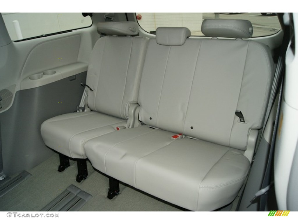 2012 Sienna XLE - South Pacific Pearl / Light Gray photo #11